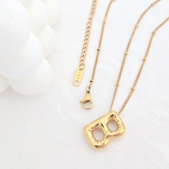 NEW Gold Balloon Letter B Necklace - Picture 5 of 8
